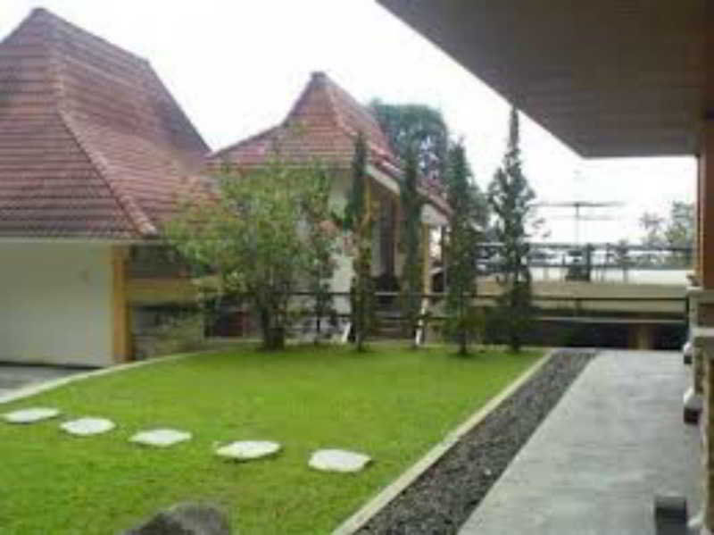Nida Rooms Pramuka 55 Sentalu Yogyakarta Exteriör bild