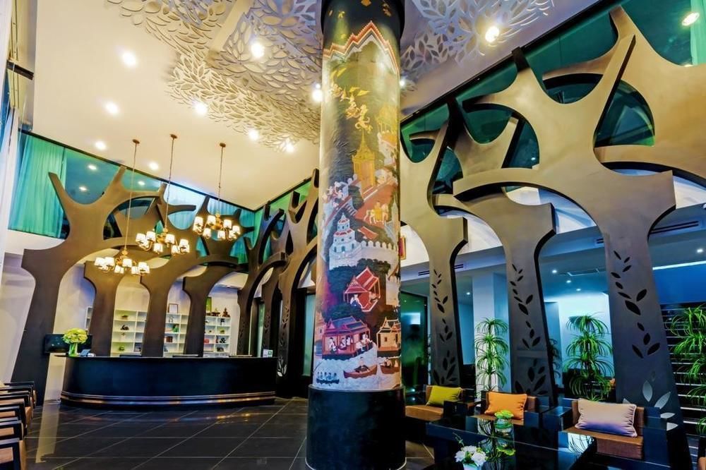 Raha Grand Hotel Patong Exteriör bild