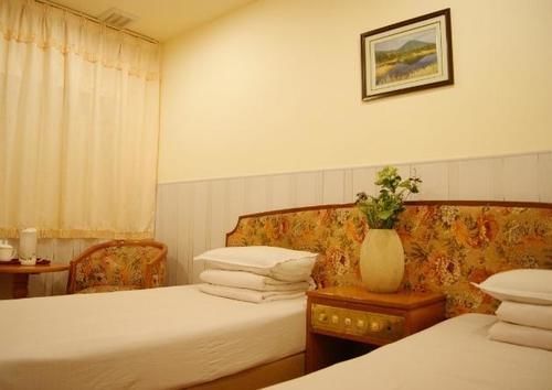 Tianruifu Hotel-Qingdao Exteriör bild