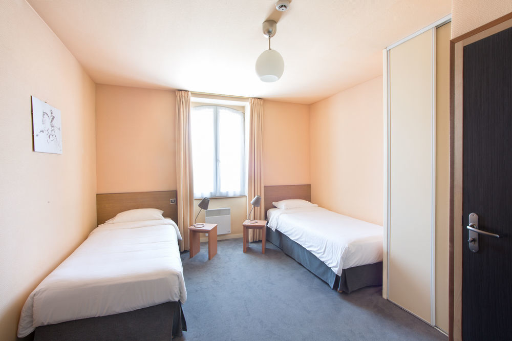 Hotel Le Verger Saint-Laurent-Nouan Exteriör bild