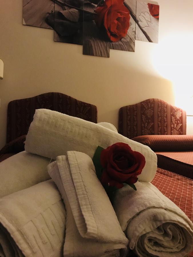 Lady Rose Bed & Breakfast Pisa Exteriör bild