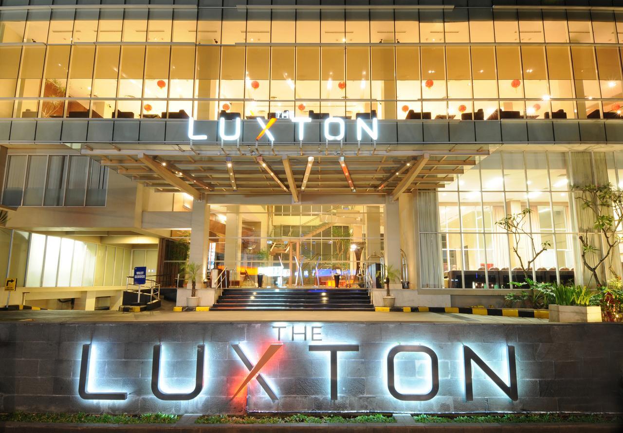 The Luxton Bandung Hotell Exteriör bild