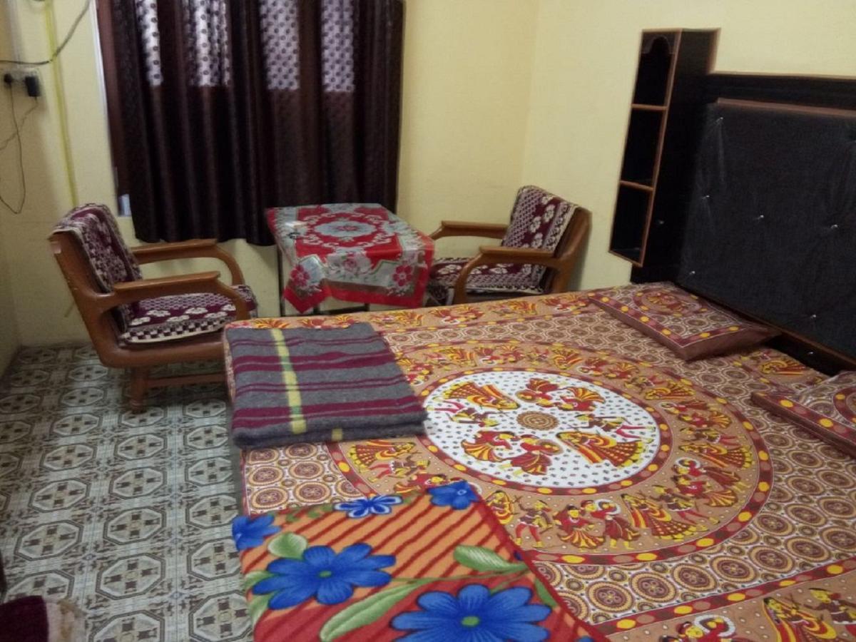 Maa Vaishno Guest House Varanasi Exteriör bild