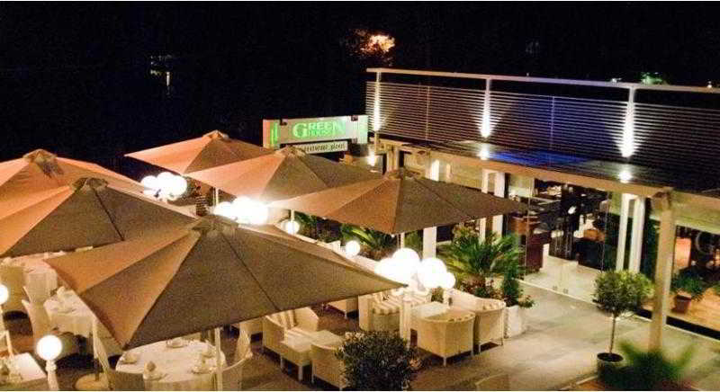 Green House Hotel & Restaurant Tirana Exteriör bild