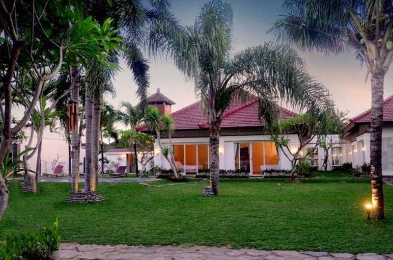 Bali Breezz Hotel Jimbaran Exteriör bild