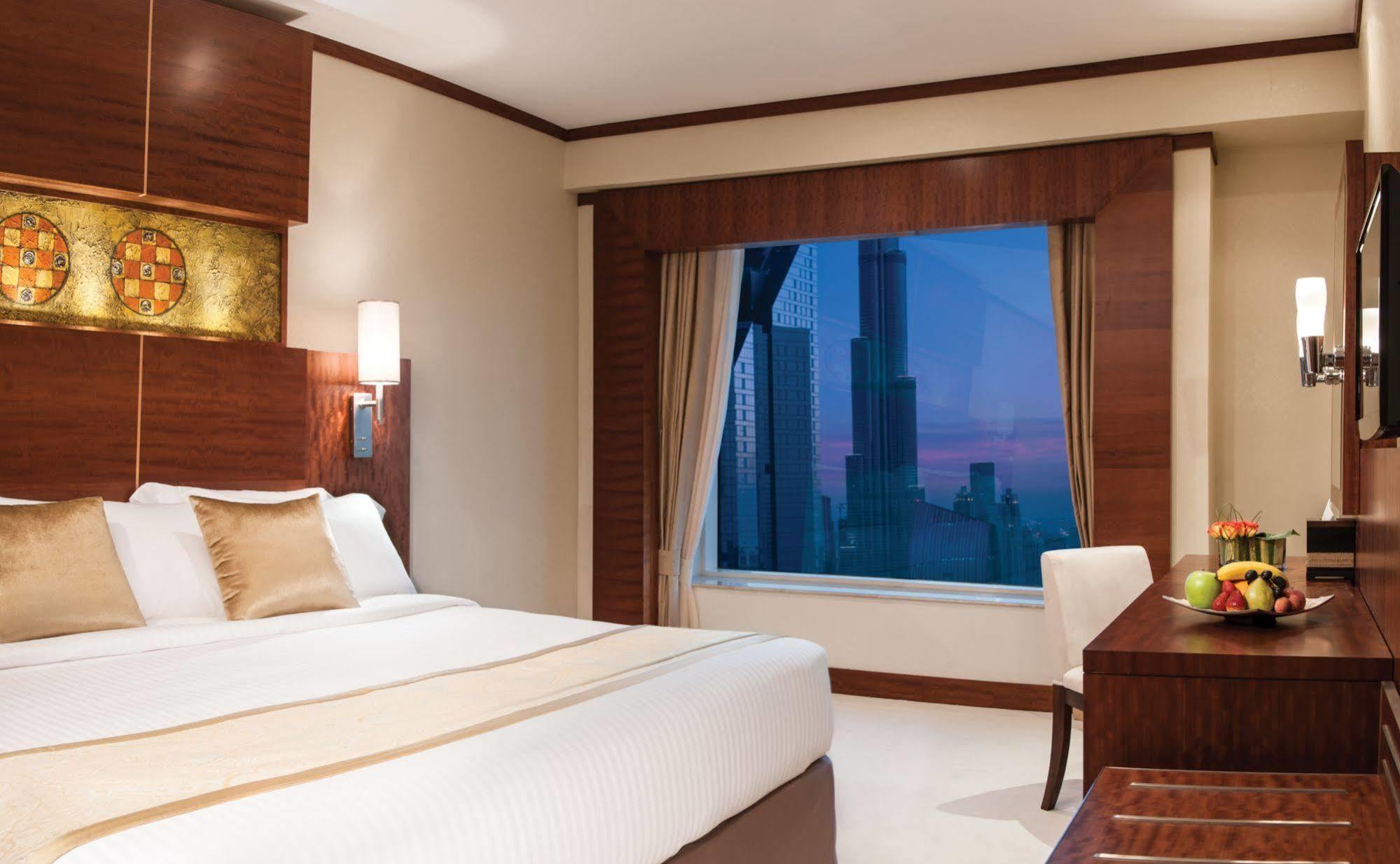 Carlton Downtown Hotel Dubai Exteriör bild