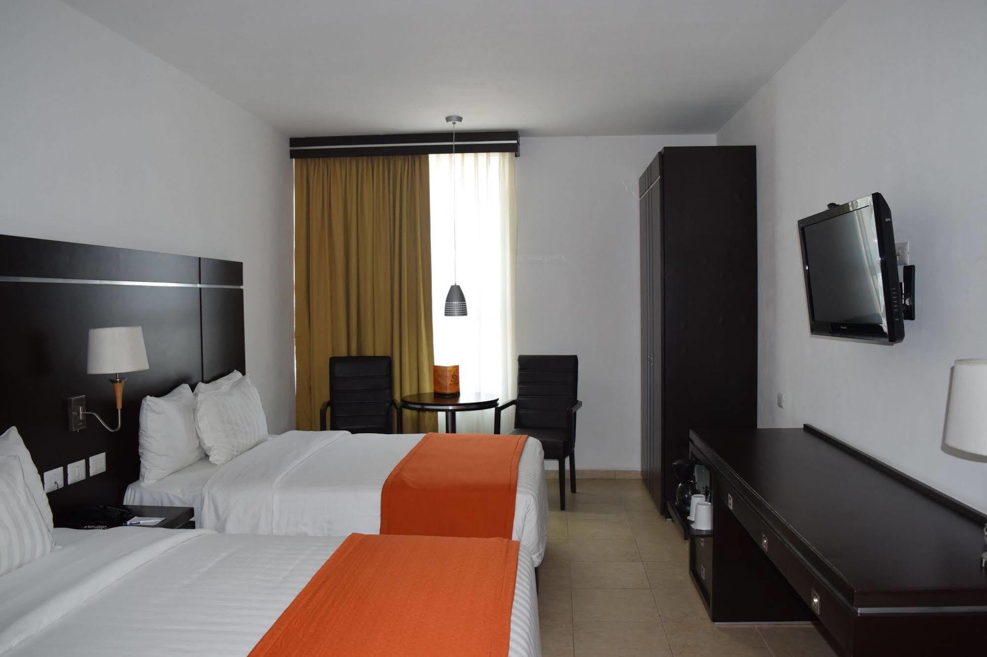 Hotel Oliba Boca Del Rio Exteriör bild