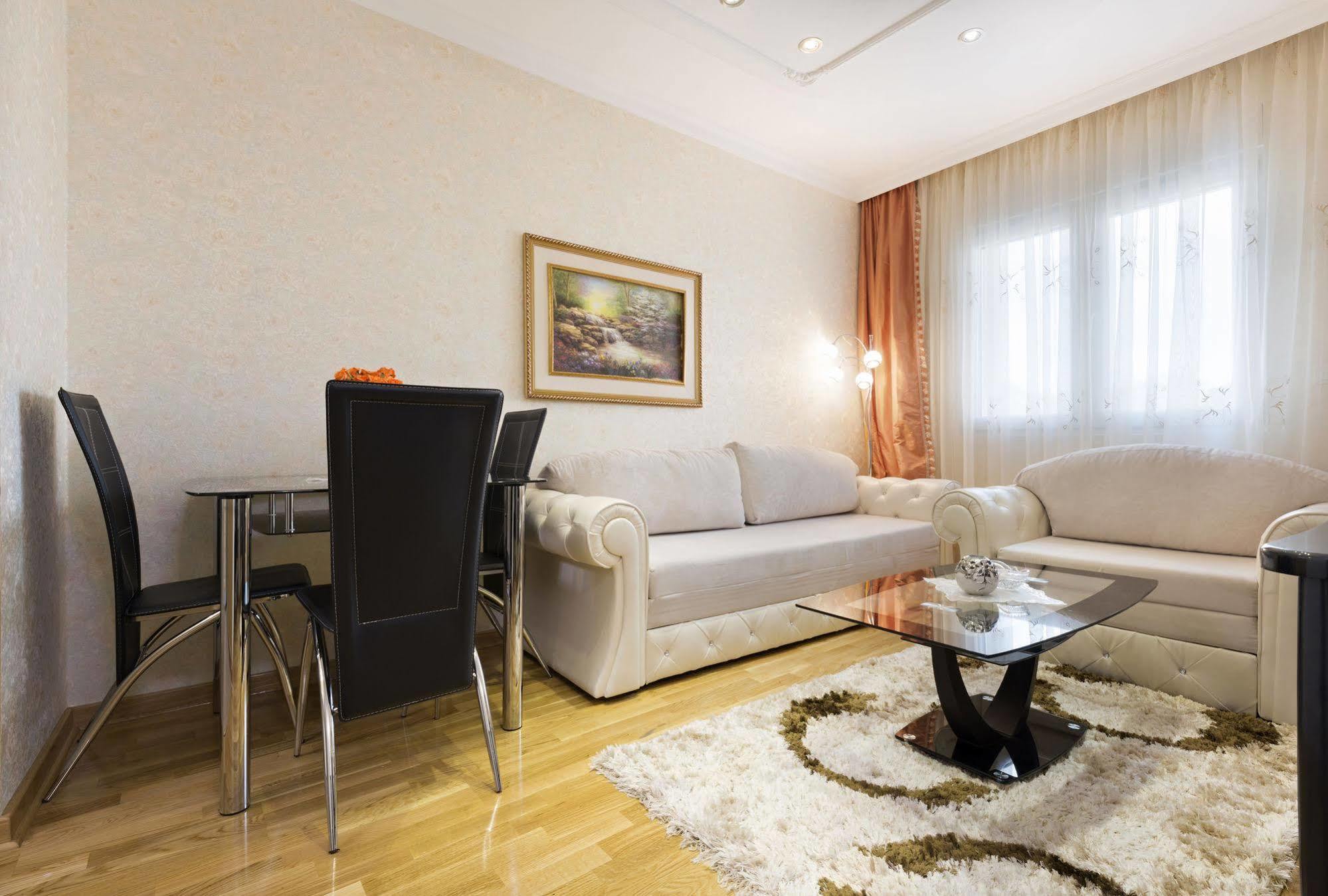Lazar Lux Apartments Belgrad Exteriör bild
