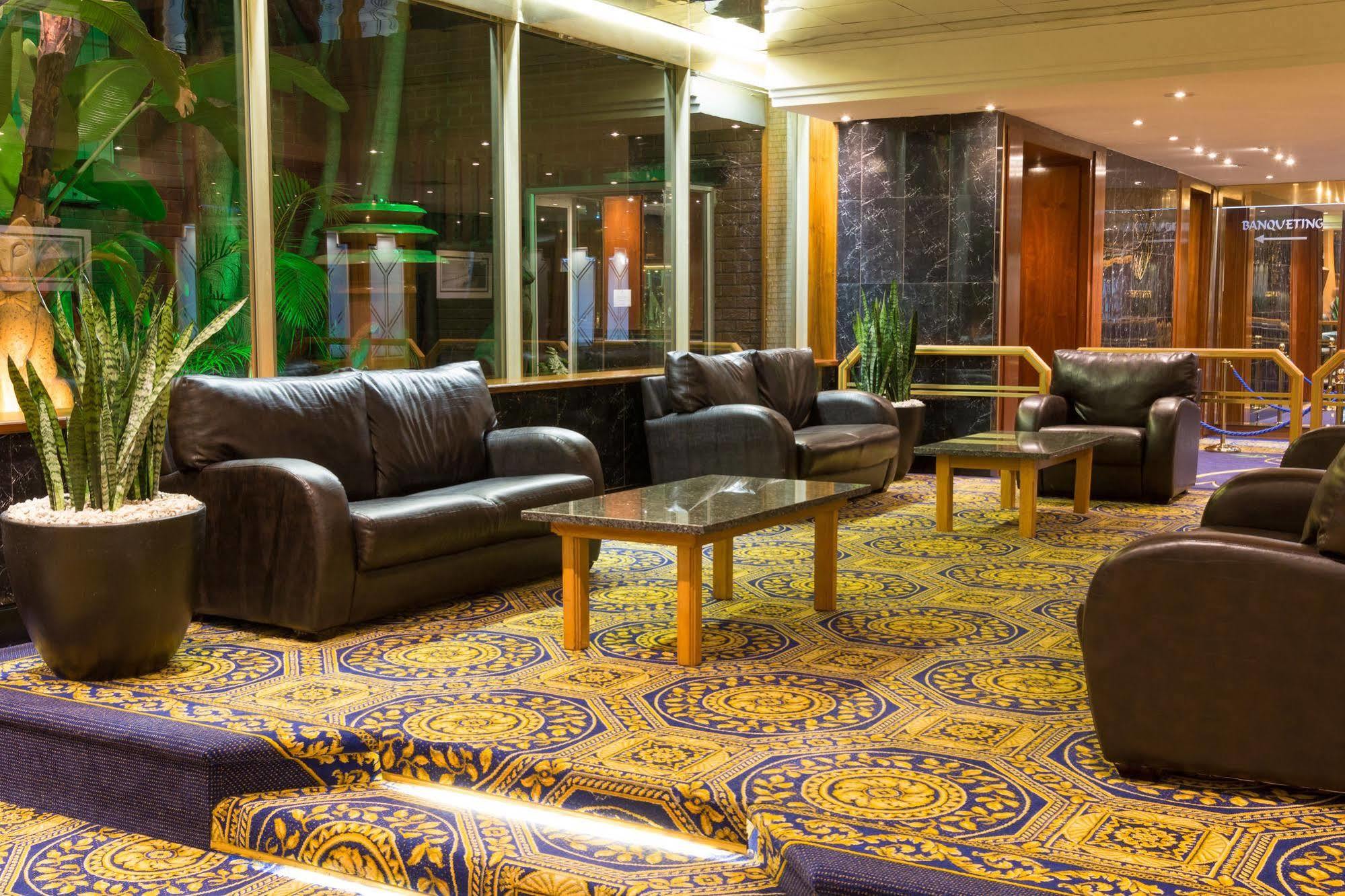 Sierra Burgers Park Hotel Pretoria-Noord Exteriör bild