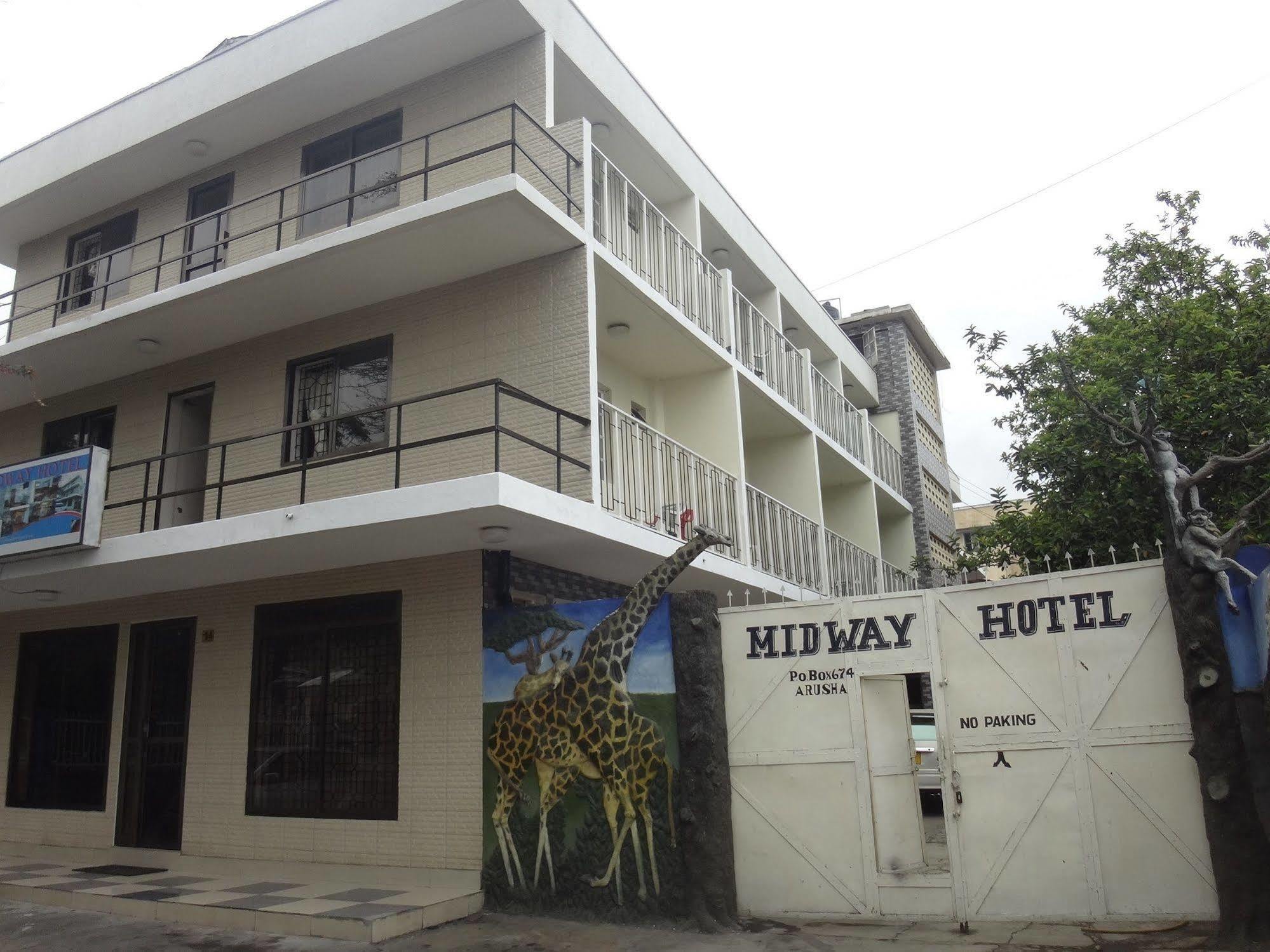 Midway Hotel Arusha Exteriör bild