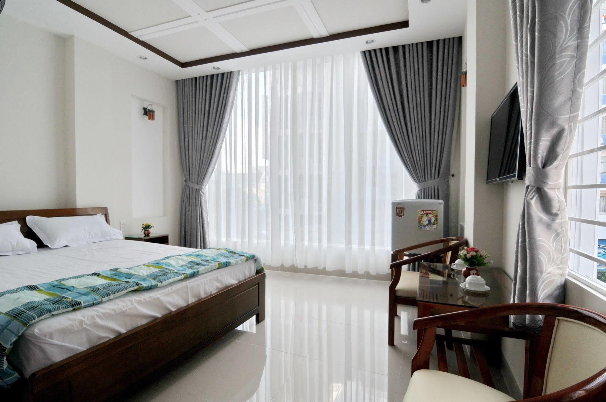Duy Phuoc Hotel Nha Trang Exteriör bild