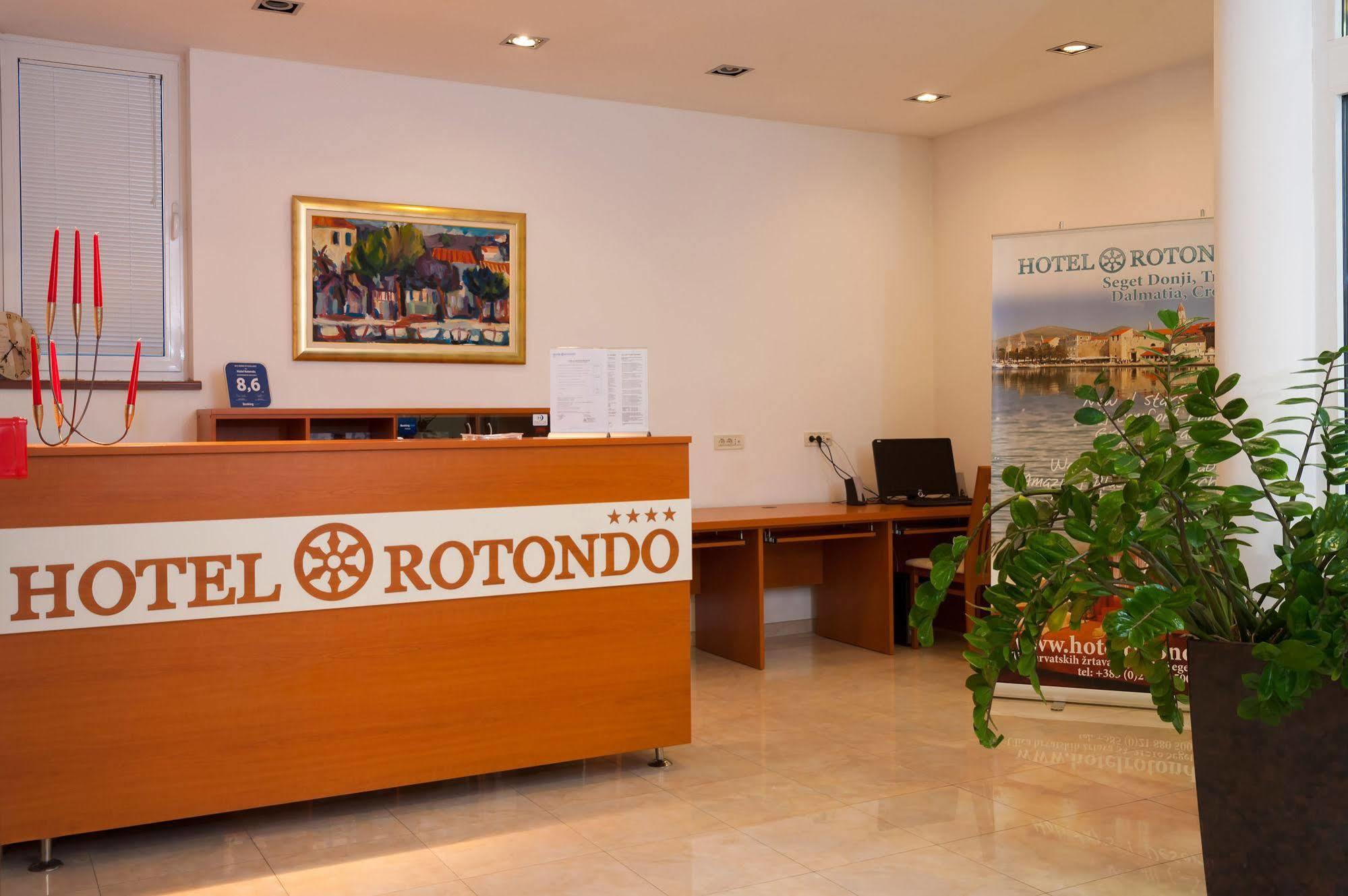 Hotel Rotondo Donji Seget Exteriör bild