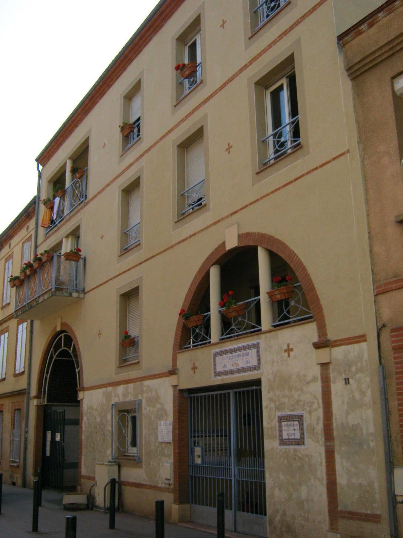 La Petite Auberge De Saint-Sernin Toulouse Exteriör bild