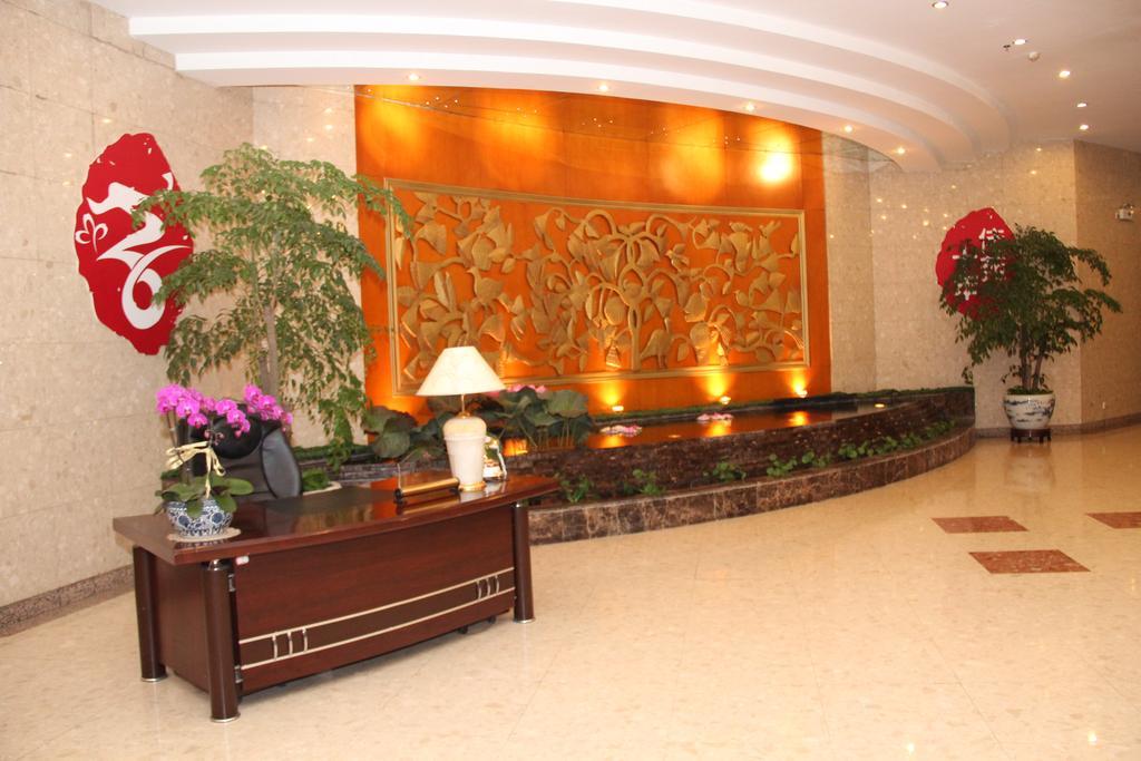The North Garden Hotel Peking Exteriör bild