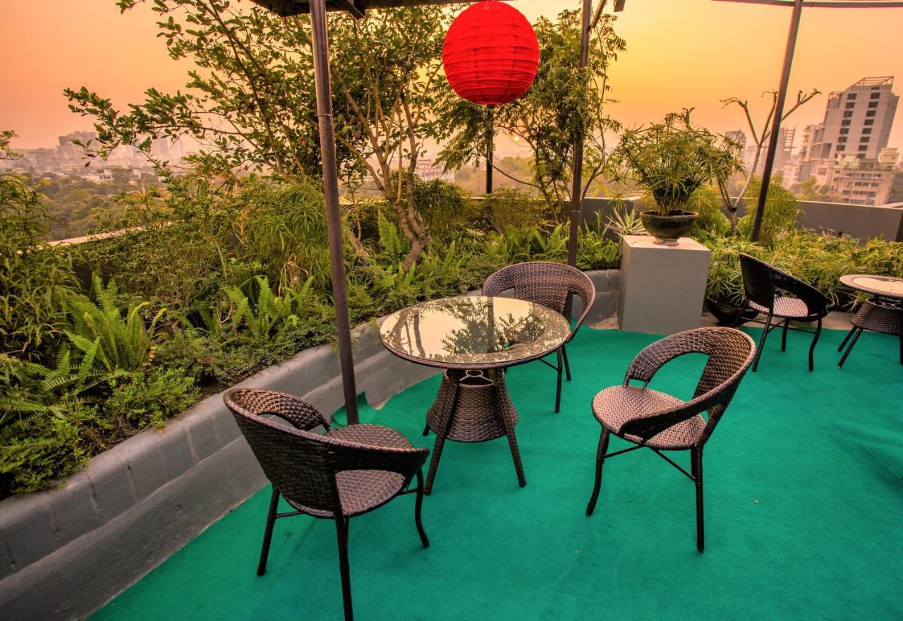 Hotel Tropical Daisy Dhaka Exteriör bild