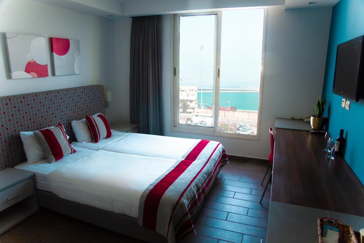 Maris Hotel Haifa Exteriör bild