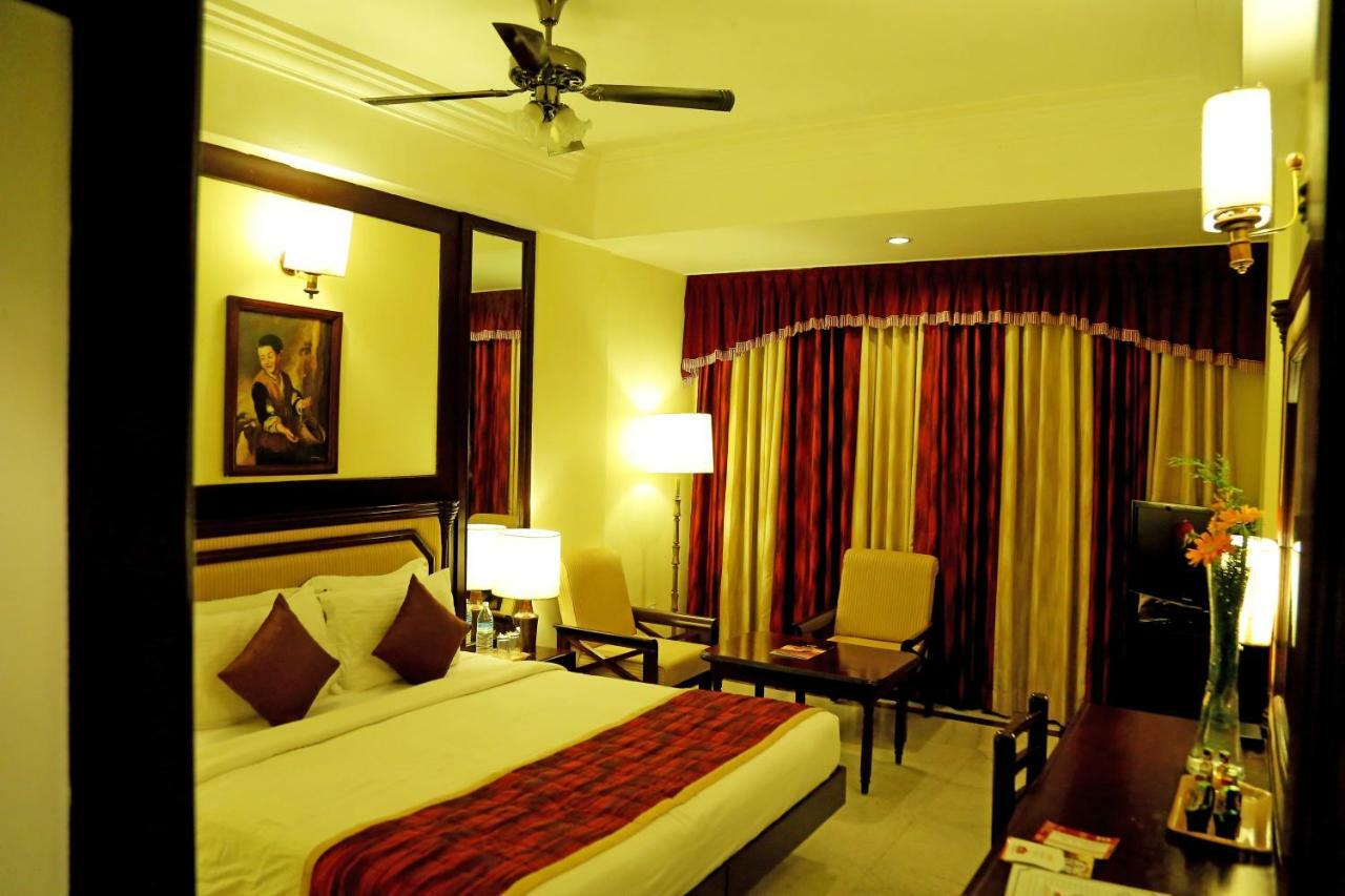 Anandha Inn Convention Centre And Suites Pondicherry Exteriör bild