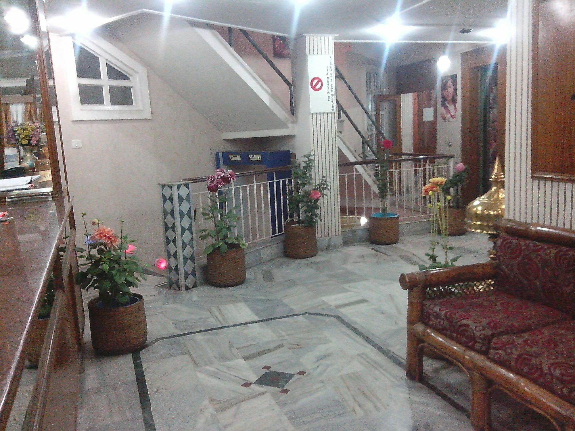 Hotel Mahalaxmi Indo Myanmar Guwahati Exteriör bild