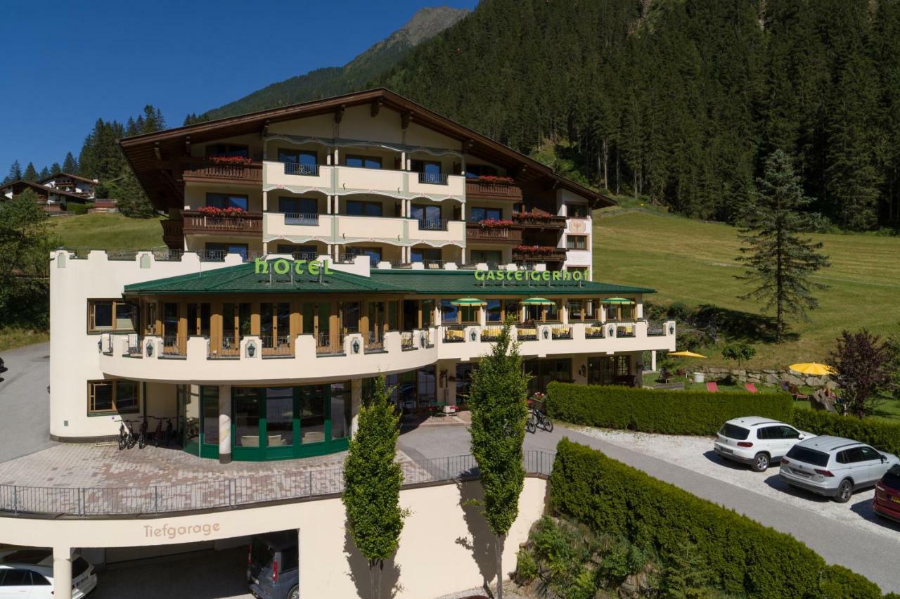 Alpenwellnesshotel Gasteigerhof Neustift im Stubaital Exteriör bild