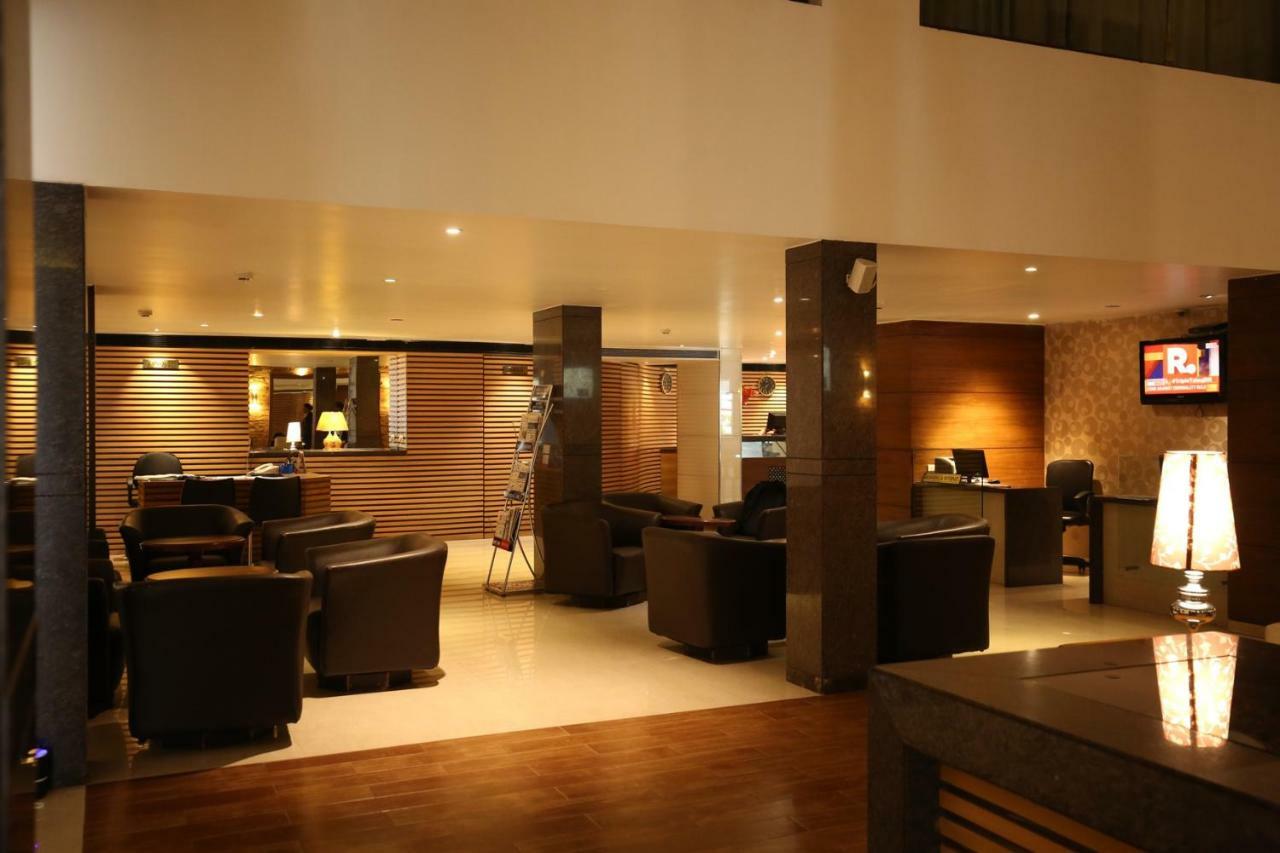 Moti Mahal Hotell Mangalore Exteriör bild