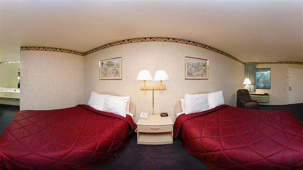 Rodeway Inn And Suites Hwy 290 Houston Exteriör bild