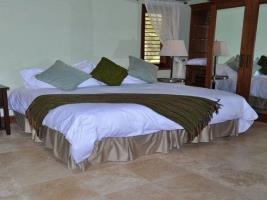 Popular  4 Bedroom Beachfront Villa - Ocho Rios Mammee Bay Exteriör bild