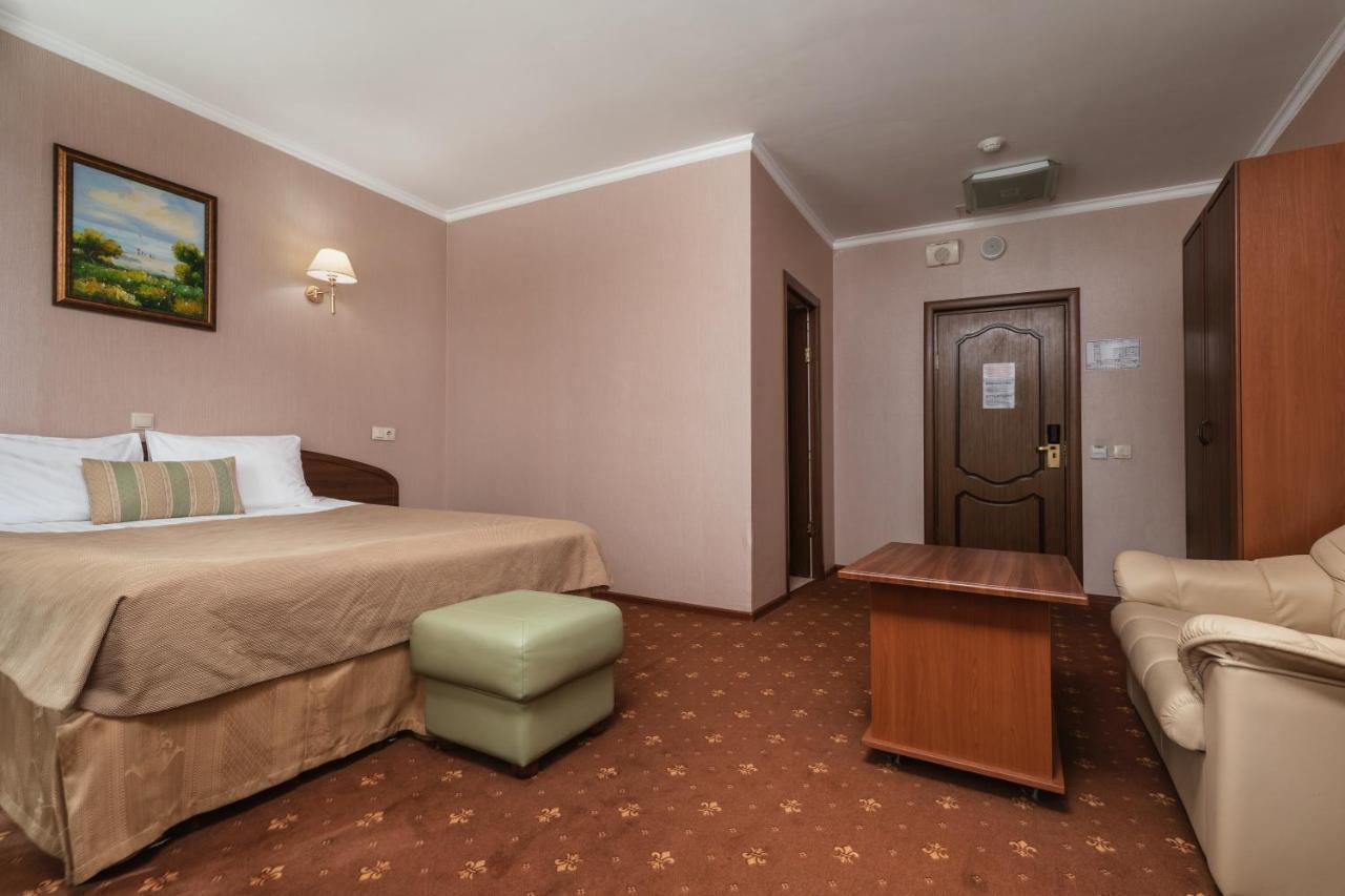 Slavyanka Hotell Moskva Exteriör bild