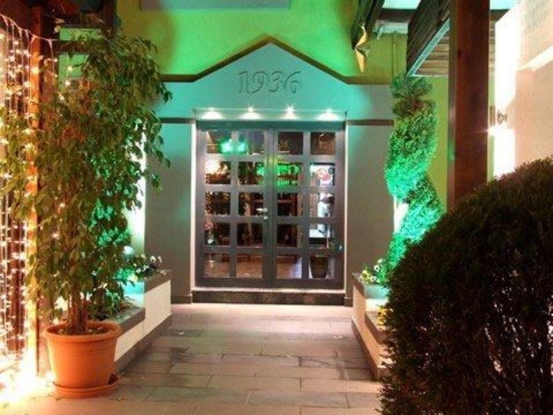 Green House Hotel & Restaurant Tirana Exteriör bild
