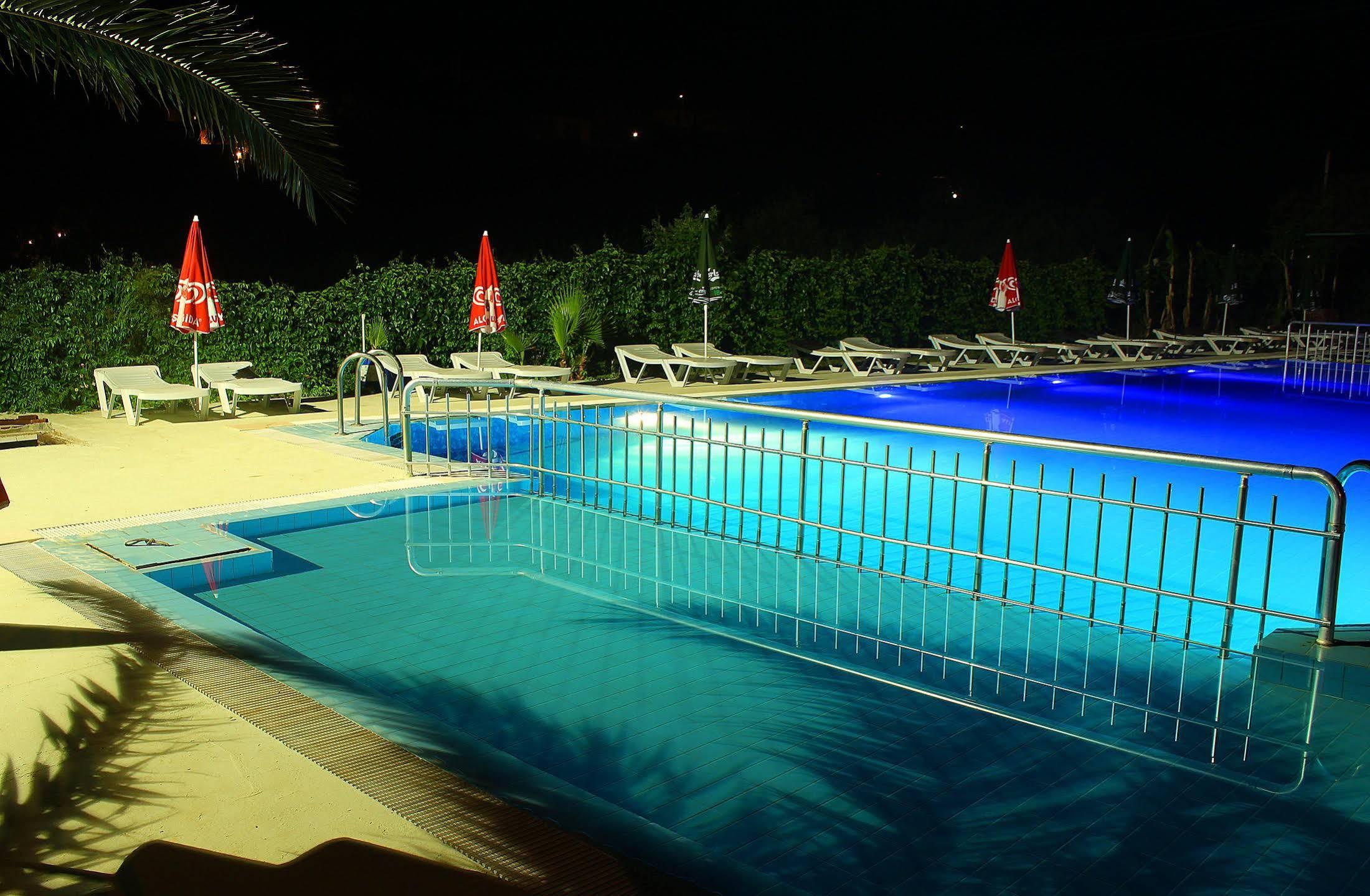 Verano Beach Hotel İçmeler Exteriör bild