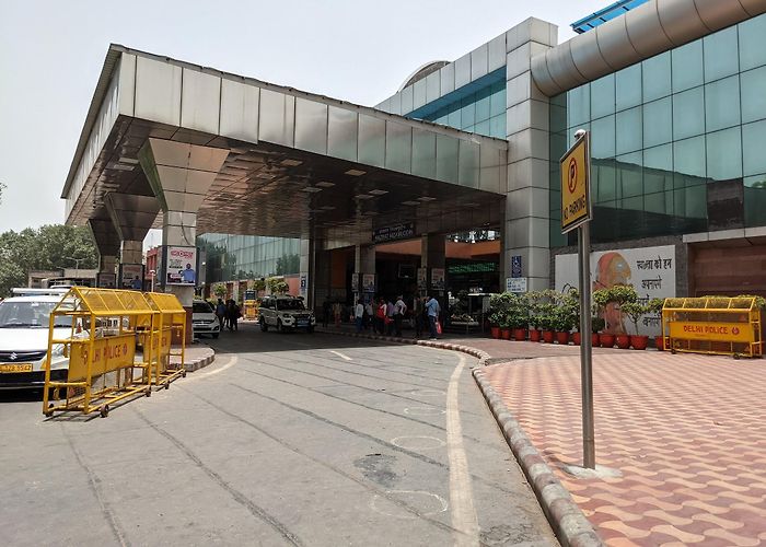 Hazrat Nizamuddin Railway Station photo