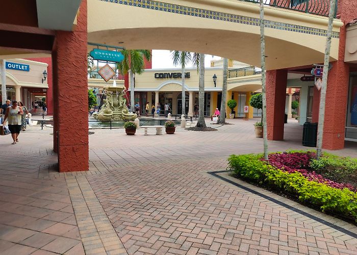 Miromar Outlets photo