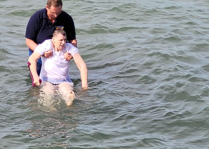 Insektenmuseum und Schmetterlingsfarm Unterwegs: Das Wünschewagen-Logbuch photo