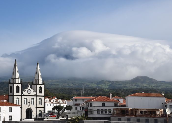 Pico Airport Pico Island Council notes the Azorean government's openness to ... photo