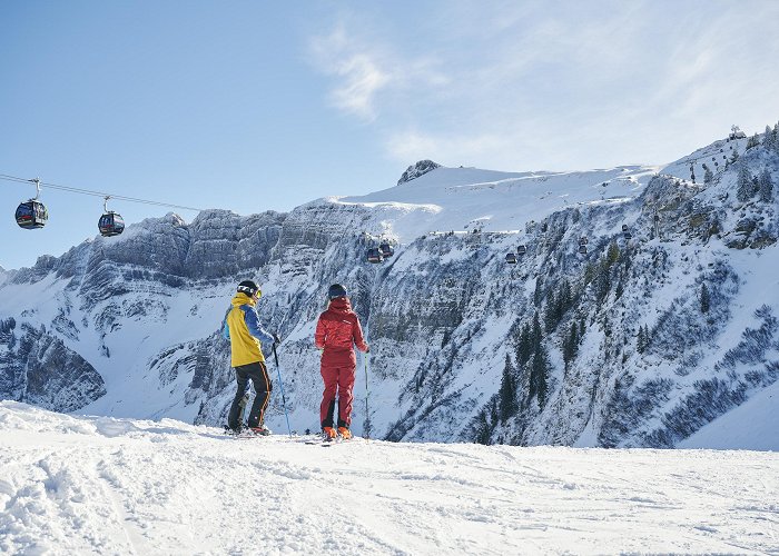 Ragazer Blanken Fantastic views: Skiing against a mind-blowing backdrop - Urlaub ... photo