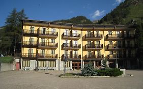 Casalpina Don Barra Hotell Pragelato Exterior photo