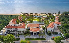 Radisson Resort Phan Thiet Exterior photo