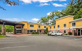 Best Western Plus Traverse City Hotell Exterior photo