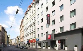 Ibis Wien City Hotell Exterior photo