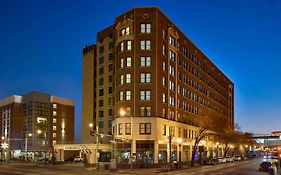 Doubletree By Hilton Memphis Downtown Hotell Exterior photo