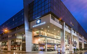 Wyndham Grand Salzburg Conference Centre Hotell Exterior photo