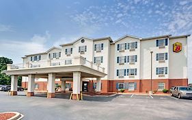 Super 8 By Wyndham Louisville/Expo Center Exterior photo