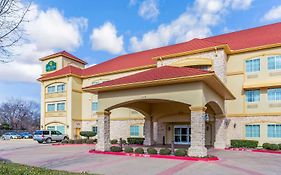 La Quinta By Wyndham Ennis Hotell Exterior photo