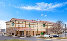 La Quinta By Wyndham Rockford Hotell Exterior photo