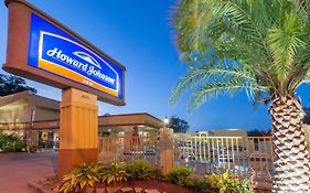 Howard Johnson By Wyndham Historic Lake Charles Hotell Exterior photo