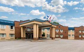 Comfort Inn & Suites Shawinigan Exterior photo