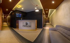 Privilege Suites By Central Park Belgrad Exterior photo