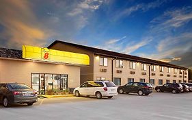 Super 8 By Wyndham Macomb Motell Exterior photo