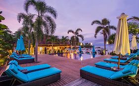 Bay Shore Huts Hotell Lembongan Exterior photo