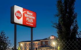Best Western Plus Red Deer Inn & Suite Exterior photo