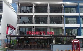 Frankie'S Inn Jomtien Beach Exterior photo